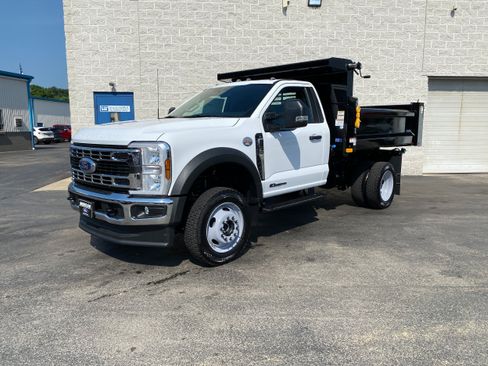 New 2026 Ford F550 4x4 Regular Cab Super Duty image 2