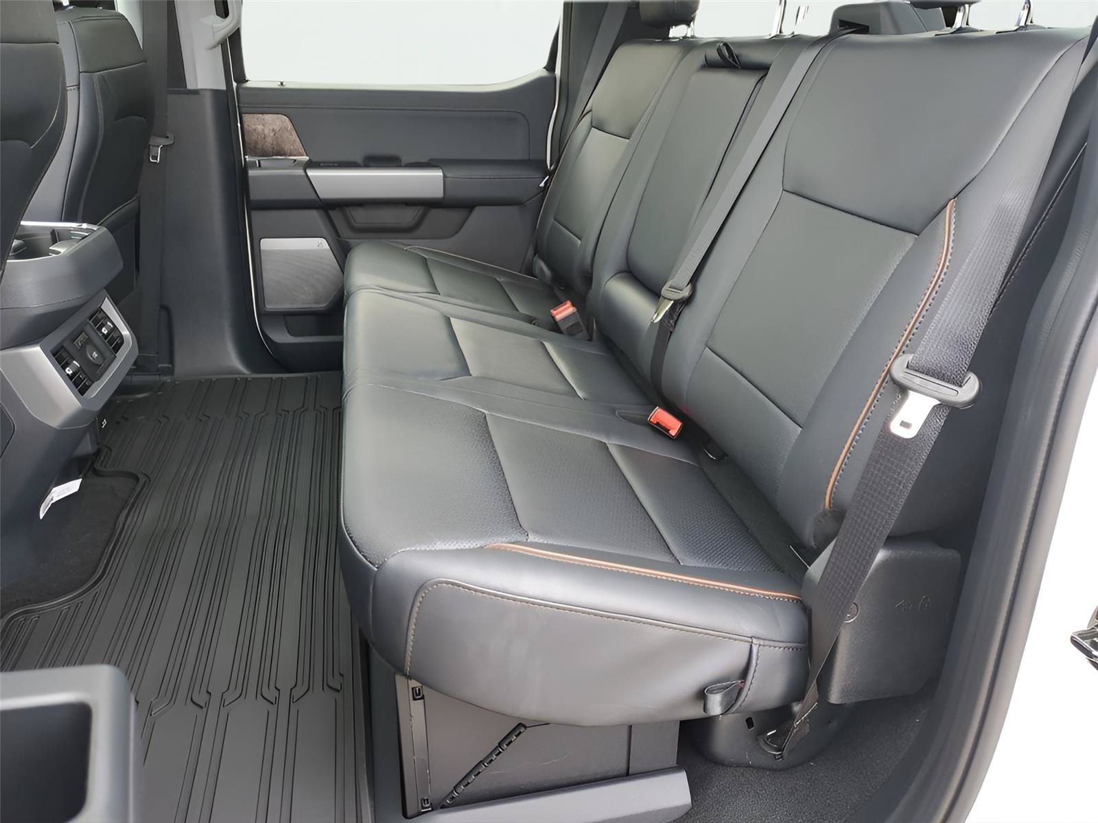 New 2026 Ford F350 Lariat w/ Lariat Ultimate Package AWD/4WD image 9