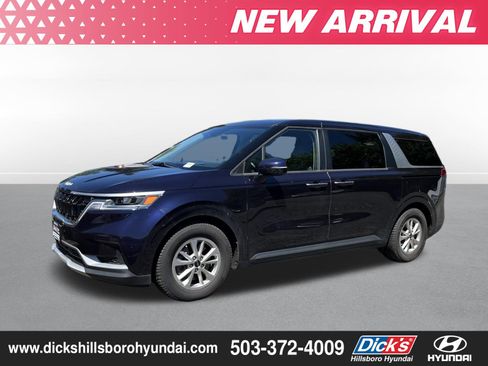 Used 2022 Kia Carnival LX FWD image 6