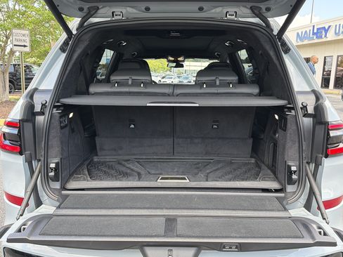 Used 2026 BMW X7 xDrive40i w/ M Sport Package AWD/4WD image 28