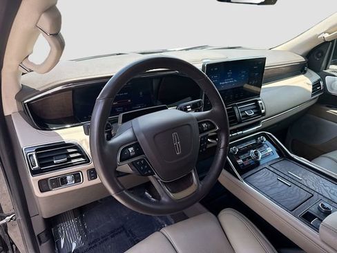 Used 2023 Lincoln Navigator L Reserve AWD/4WD image 26