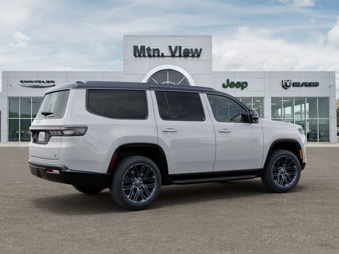 New 2026 Jeep Grand Wagoneer 4WD image 4