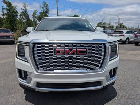 Used 2024 GMC Yukon XL Denali AWD/4WD image 9
