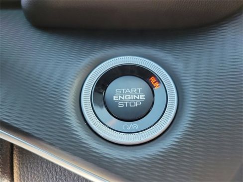 New 2025 Jeep Grand Cherokee Altitude image 25