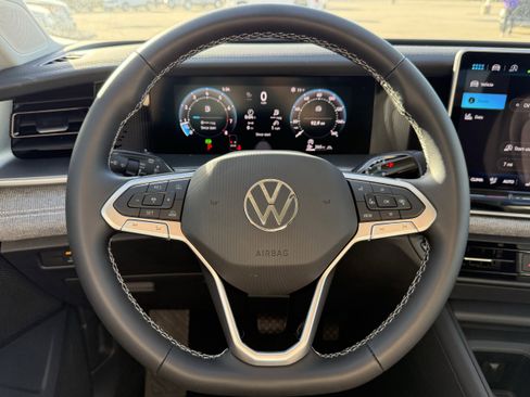 New 2026 Volkswagen Tiguan S AWD/4WD image 8