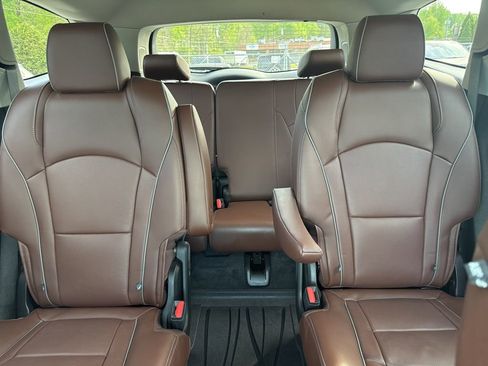 Used 2019 Buick Enclave Avenir w/ Avenir Technology Package image 13