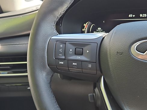 Used 2023 INFINITI QX60 Luxe w/ Performance Audio Package image 21