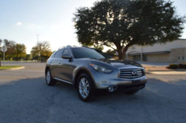 Used 2015 INFINITI QX70 AWD w/ Premium Package image 2