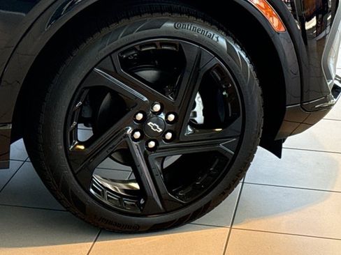 New 2026 Chevrolet Equinox EV RS image 5