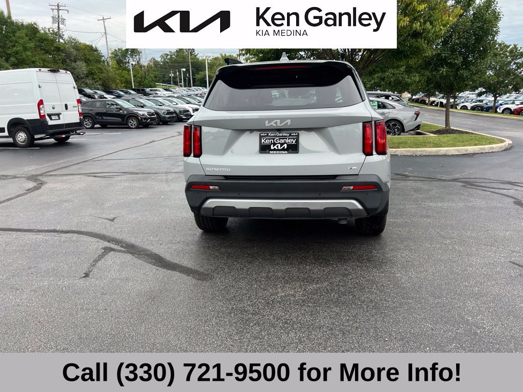 Certified 2023 Kia Sorento SX Prestige AWD/4WD image 12