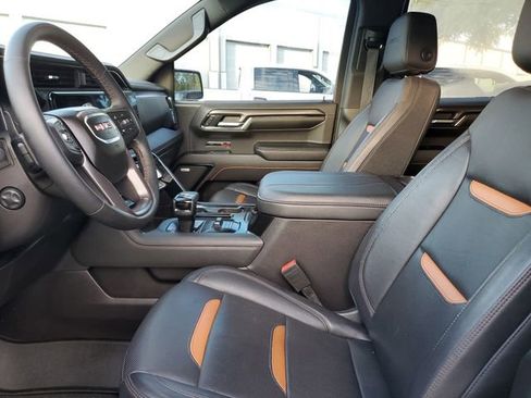 Used 2024 GMC Sierra 1500 AT4 w/ Technology Package AWD/4WD image 19
