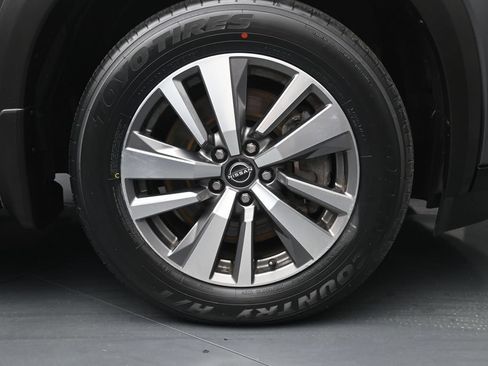 Used 2023 Nissan Pathfinder SL w/ Lighting Package (N92) AWD/4WD image 16