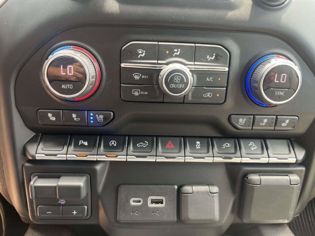 Used 2021 Chevrolet Silverado 1500 LTZ w/ LTZ Convenience Package II AWD/4WD image 30
