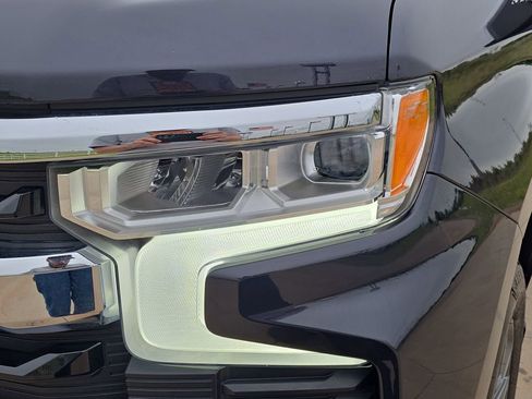 Used 2023 Chevrolet Silverado 1500 LT AWD/4WD image 30