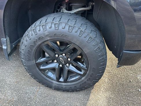 Used 2022 Chevrolet Silverado 1500 Custom Trail Boss image 5