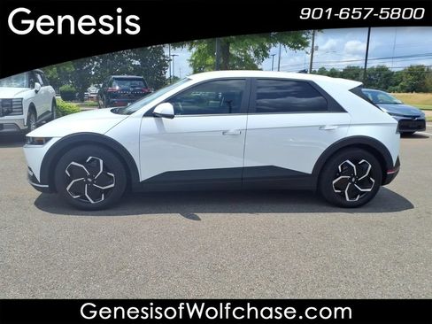Certified 2024 Hyundai Ioniq 5 SEL RWD image 2