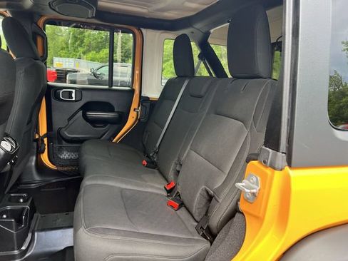 Used 2018 Jeep Wrangler Unlimited Sport S AWD/4WD image 25