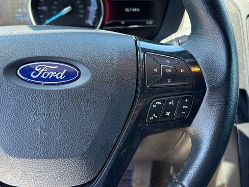 Used 2018 Ford Explorer XLT w/ Equipment Group 202A AWD/4WD image 16