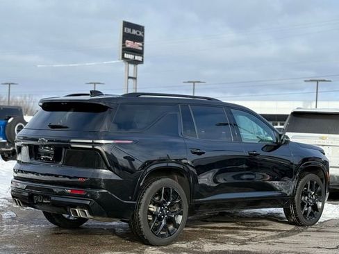 Used 2024 Chevrolet Traverse RS w/ LPO, Floor Liner Package image 39