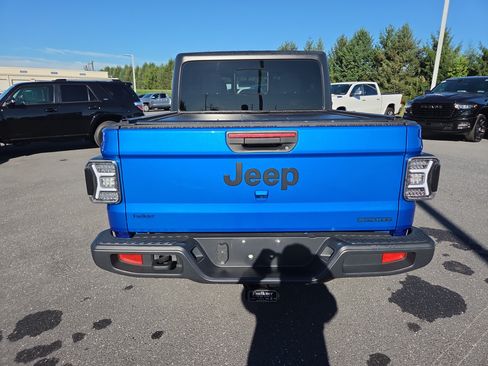 Used 2021 Jeep Gladiator Sport AWD/4WD image 14