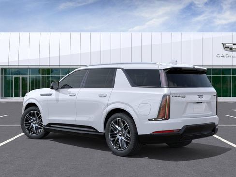 Used 2026 Cadillac Escalade IQL Sport 1 w/ LPO, ONYX Package AWD/4WD image 4