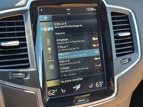 Used 2018 Volvo XC90 T6 Momentum w/ Convenience Package image 15