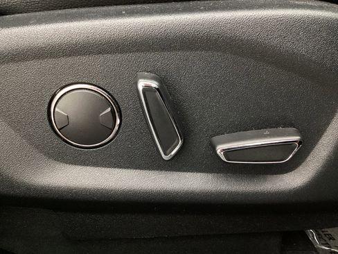 Used 2018 Ford Explorer Limited FWD image 42