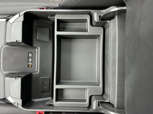 Certified 2025 Chevrolet Silverado 1500 ZR2 w/ Technology Package image 32