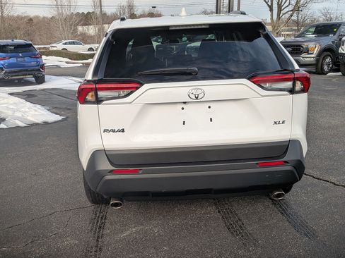 Used 2025 Toyota RAV4 XLE w/ Weather Package image 8
