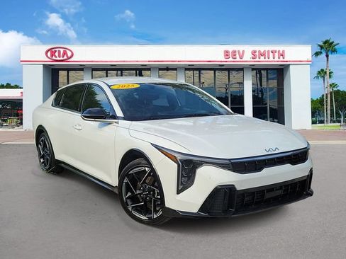 Certified 2025 Kia K4 GT-Line FWD image 1