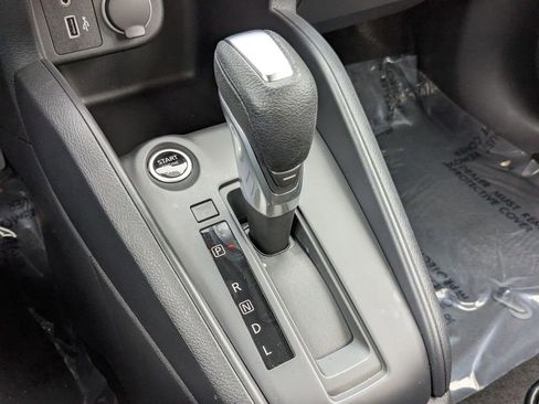 Certified 2025 Nissan Kicks Play S image 22