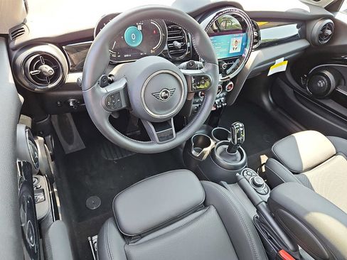 Used 2024 MINI Cooper S FWD image 11