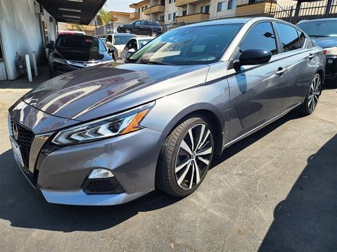 Used 2020 Nissan Altima 2.5 SR image 6