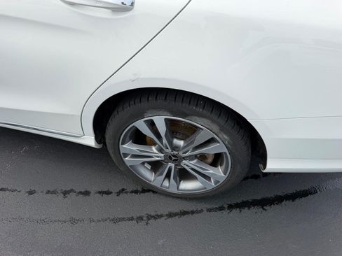 Used 2021 Mercedes-Benz C 300 4MATIC Sedan w/ Premium Package image 7