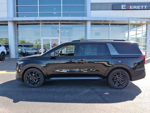 New 2026 Kia Carnival SX w/ SX Dark Edition Package FWD image 4
