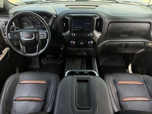Used 2022 GMC Sierra 2500 AT4 w/ AT4 Preferred Package AWD/4WD image 13