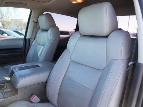 Used 2016 Toyota Tundra Limited w/ Limited Premium Package image 10