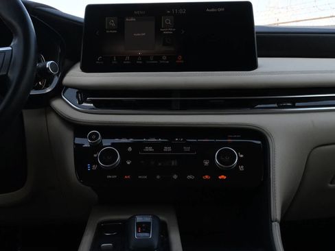 Used 2022 INFINITI QX60 Sensory w/ Cargo Package FWD image 13