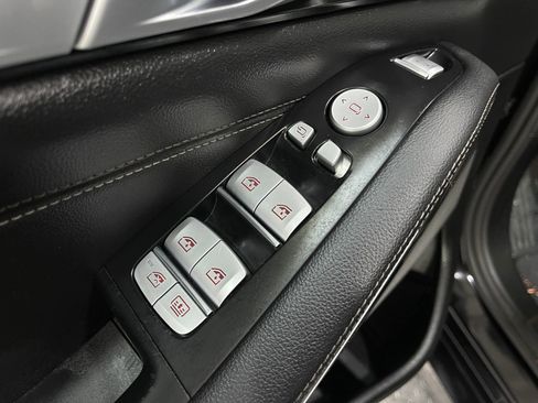 Used 2019 BMW X7 xDrive40i w/ Premium Package AWD/4WD image 16