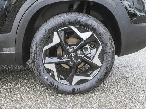 New 2026 Kia Seltos S image 18