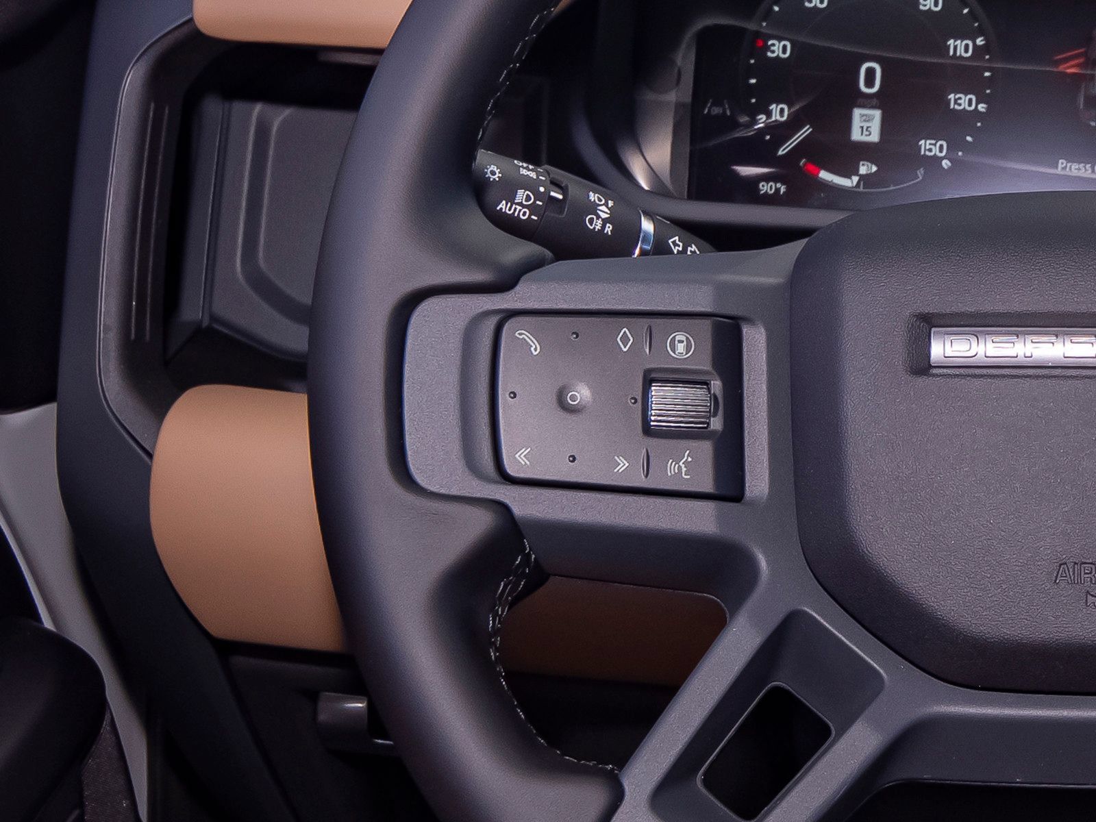 New 2026 Land Rover Defender 110 X-Dynamic SE AWD/4WD image 15