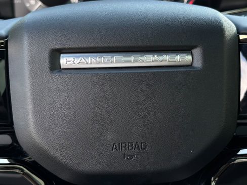 Used 2025 Land Rover Range Rover Evoque S AWD/4WD image 46