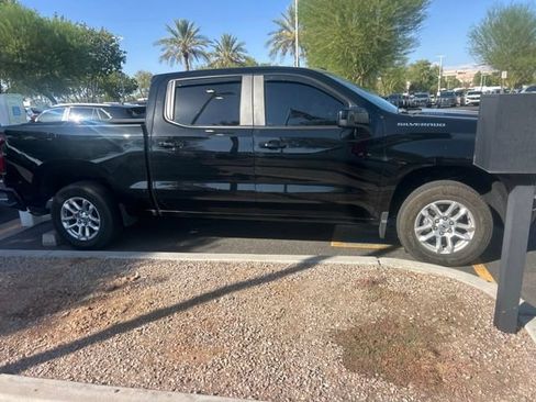 Used 2025 Chevrolet Silverado 1500 RST AWD/4WD image 4