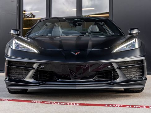 Used 2024 Chevrolet Corvette Stingray Premium Conv w/ Z51 Performance Package RWD image 4