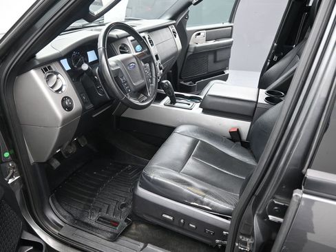 Used 2017 Ford Expedition EL XLT w/ Equipment Group 202A image 11