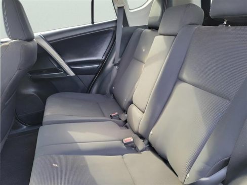 Used 2018 Toyota RAV4 XLE w/ Plus Extra Value Package FWD image 10