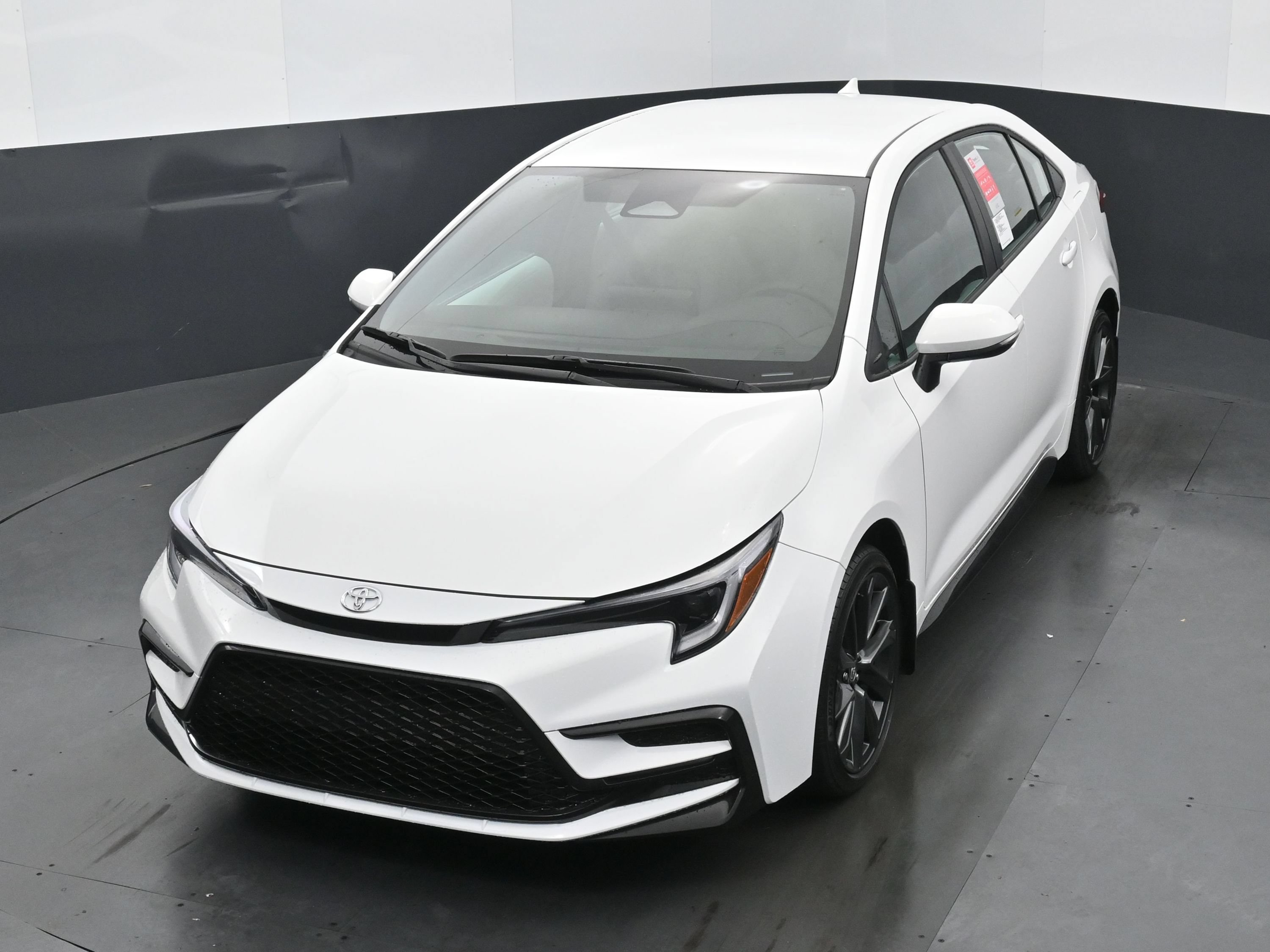 Used 2026 Toyota Corolla SE FWD image 28