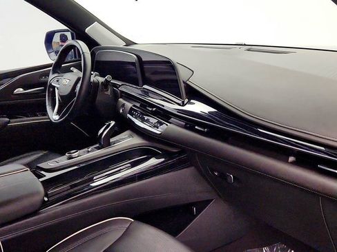 Used 2022 Cadillac Escalade ESV Sport w/ Touring Package AWD/4WD image 27