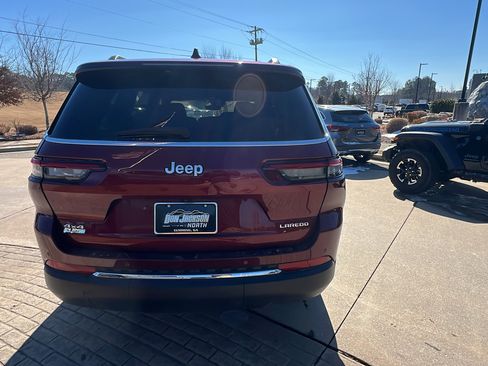 Certified 2024 Jeep Grand Cherokee L Laredo image 9