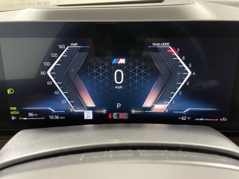 Used 2025 BMW X5 xDrive40i w/ M Sport Package image 16